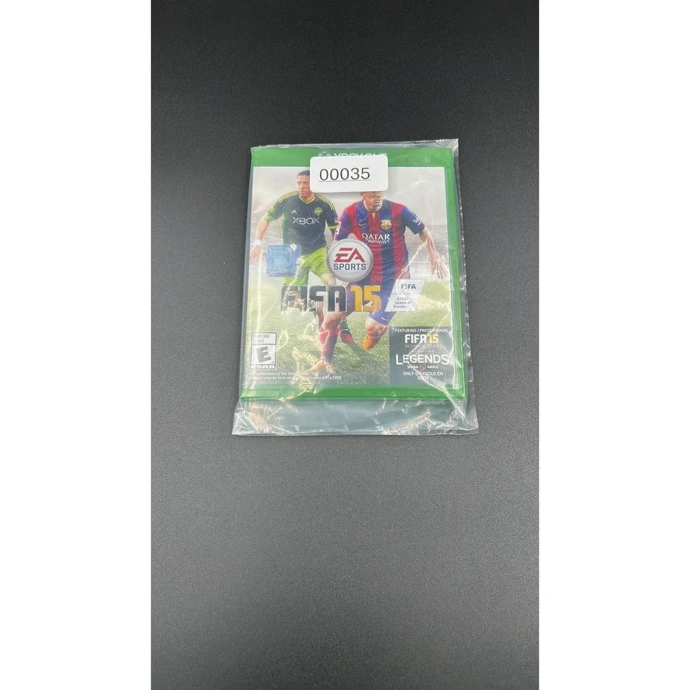 FIFA 15 Xbox One EA Sports Soccer Game Lionel Messi Clint Dempsey Cover